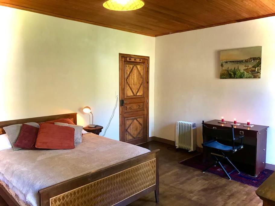 Maison Des Sequoias - Parc 1 Hectare- Ferienhaus Veyrac